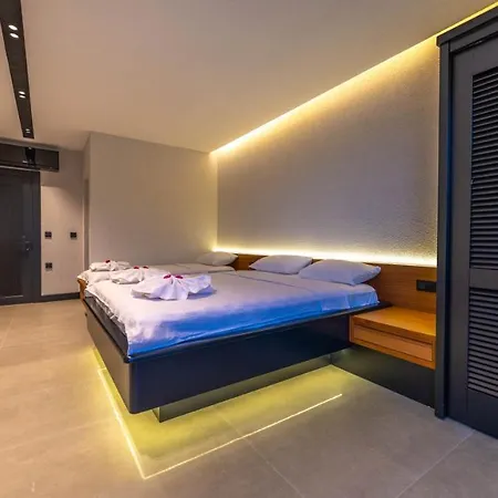 Azize * フェティエ